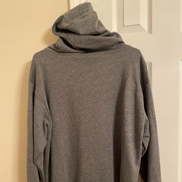 PINK HOODIE WOMENS LARGE BRAND NWT - Picture 4 of 4